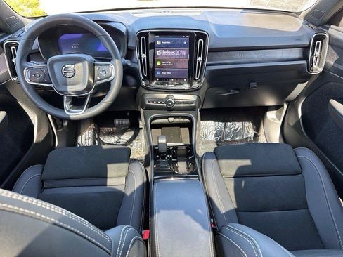 Certified 2024 Volvo XC40 Recharge Plus image 4