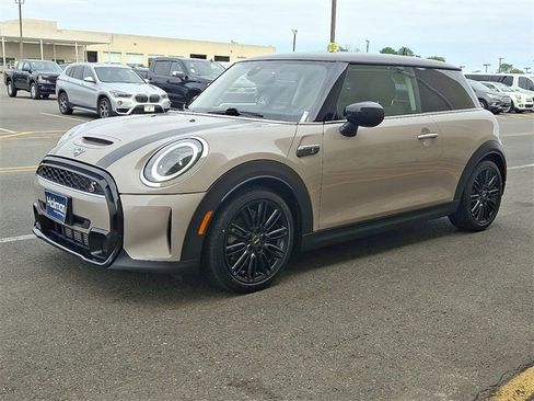 Used 2024 MINI Cooper S image 4