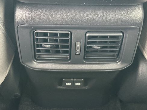 Used 2025 Toyota RAV4 XLE w/ Convenience Package AWD/4WD image 15
