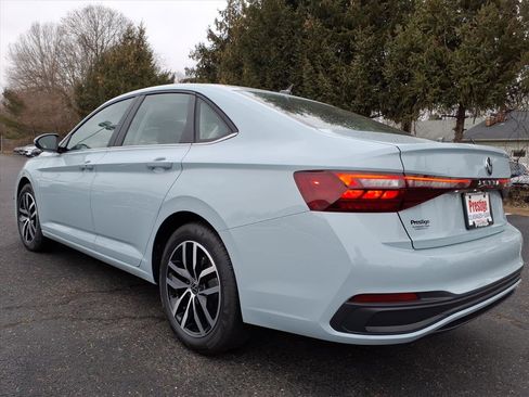 New 2026 Volkswagen Jetta SE image 3