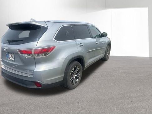 Used 2016 Toyota Highlander XLE w/ Protection Package #3 image 4
