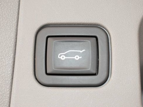 Used 2020 Cadillac XT5 Premium Luxury AWD/4WD image 15