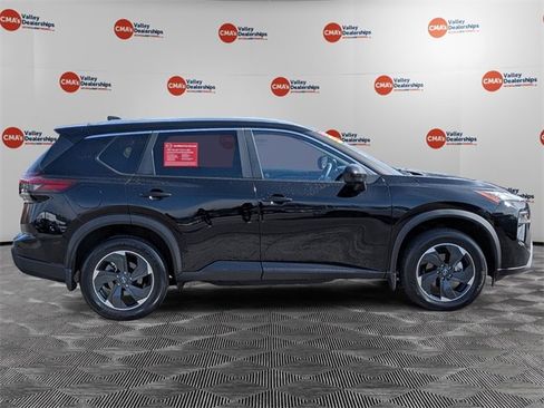 Certified 2024 Nissan Rogue SV w/ SV Premium Package image 4