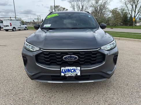 Used 2025 Ford Escape ST-Line AWD/4WD image 7