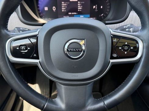 Certified 2022 Volvo V90 B6 Cross Country w/ Lounge Package AWD/4WD image 17