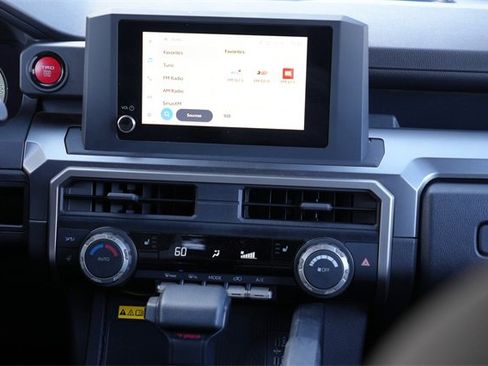 Used 2025 Toyota 4Runner TRD Off-Road image 14