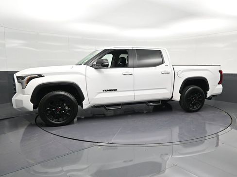 Used 2024 Toyota Tundra SR5 w/ SR5 Premium Package AWD/4WD image 7