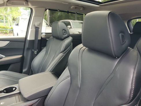 Used 2025 Acura MDX FWD w/ Technology Package image 17