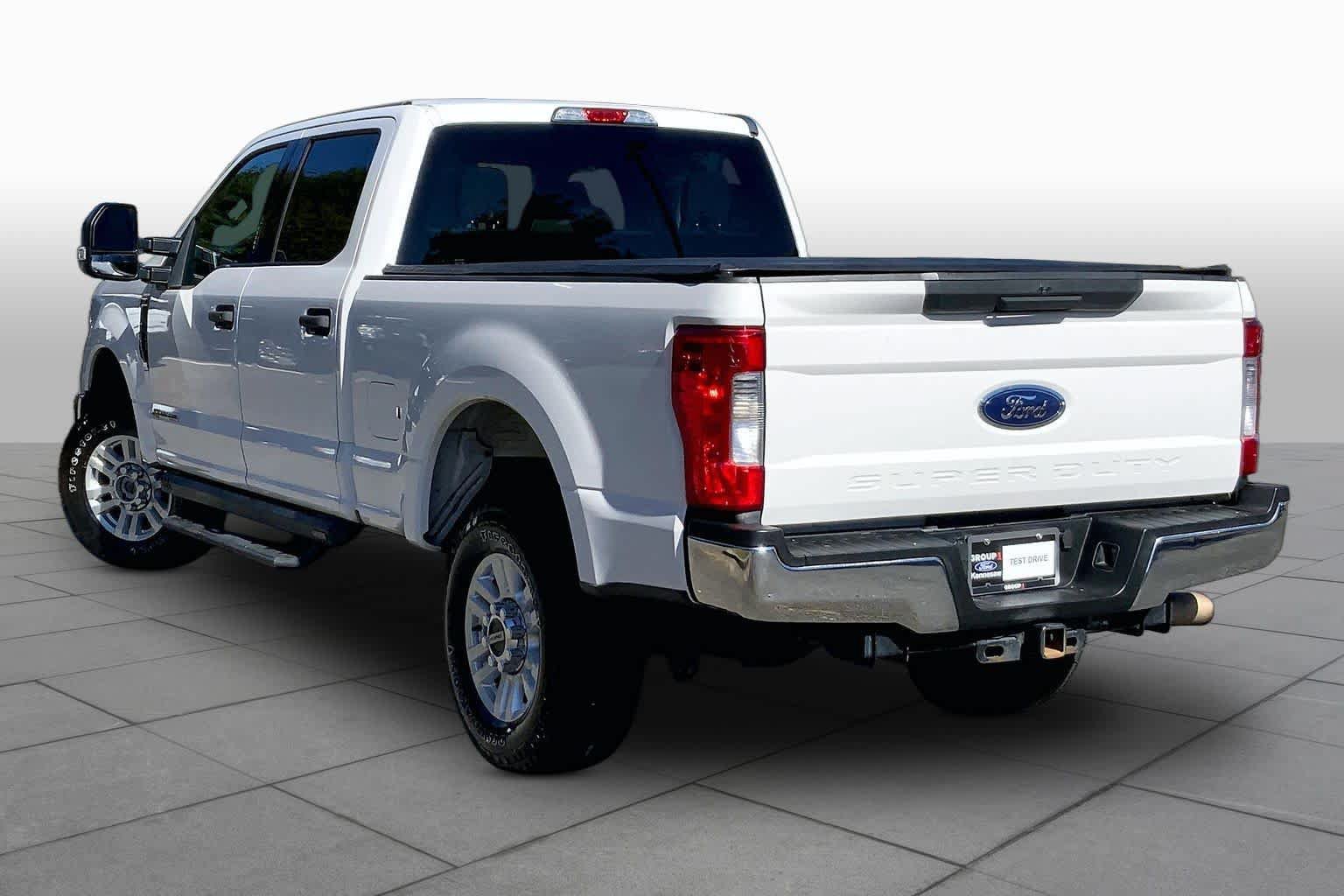 Used 2018 Ford F250 XLT AWD/4WD image 12