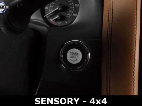 Used 2022 INFINITI QX80 Sensory image 34