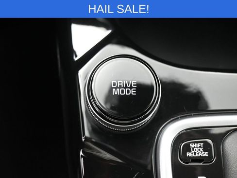 Used 2025 Kia Seltos SX w/ SX Sunroof Package image 25