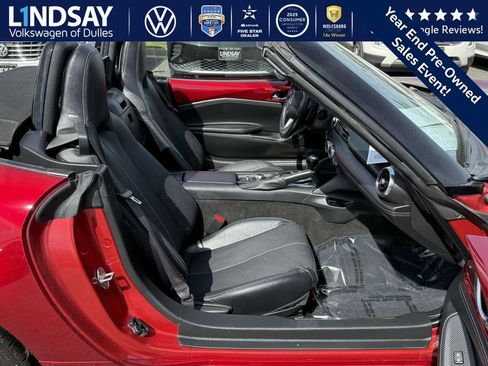 Used 2023 MAZDA MX-5 Miata Grand Touring w/ Weather Package image 12