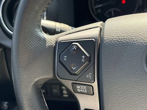 Used 2020 Toyota Tacoma TRD Off-Road w/ Technology Package AWD/4WD image 26