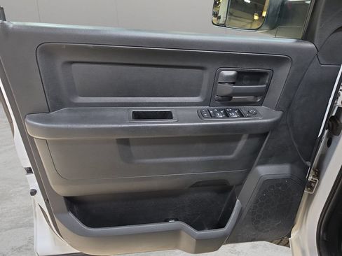 Used 2018 RAM 2500 Tradesman w/ Chrome Appearance Group AWD/4WD image 14