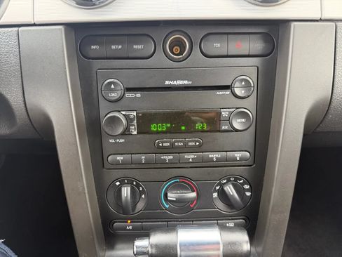 Used 2005 Ford Mustang GT Premium RWD image 22
