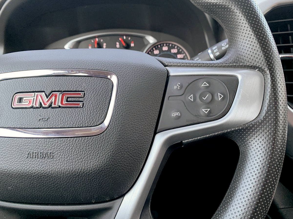 Used 2021 GMC Acadia SLE w/ Elevation Edition AWD/4WD image 18