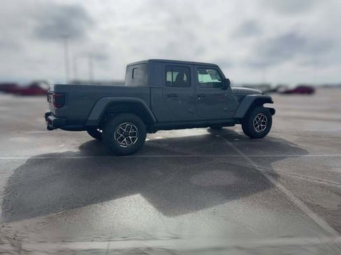 New 2026 Jeep Gladiator Rubicon image 13