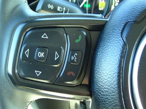 Certified 2025 Jeep Wrangler Unlimited Rubicon 4xe w/ Safety Group AWD/4WD image 23