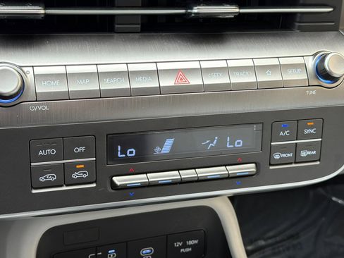 Used 2025 Hyundai Kona SEL AWD/4WD image 20
