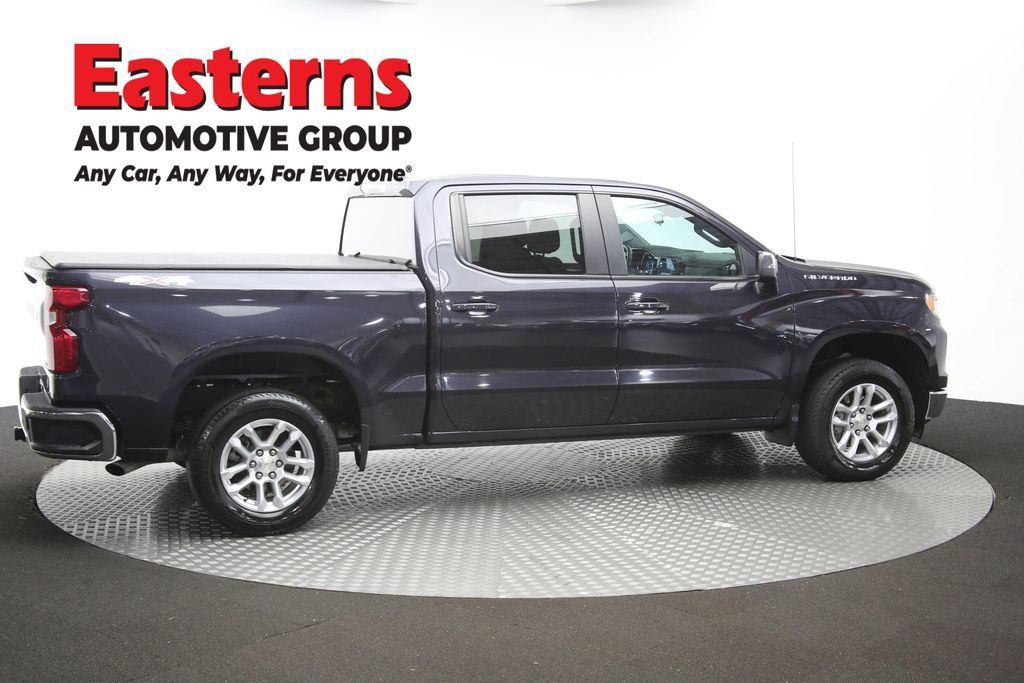 Used 2023 Chevrolet Silverado 1500 LT AWD/4WD image 45