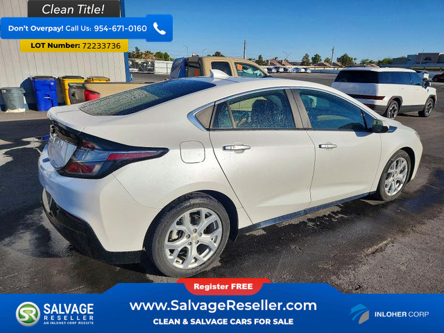 Used 2017 Chevrolet Volt Premier w/ Driver Confidence II Package FWD image 4