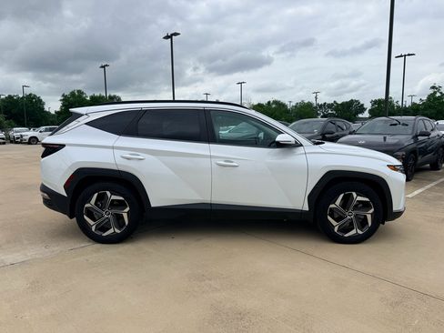 Used 2022 Hyundai Tucson SEL w/ Convenience + Premium Package FWD image 4
