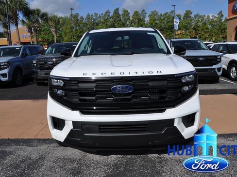 New 2026 Ford Expedition Active RWD image 8