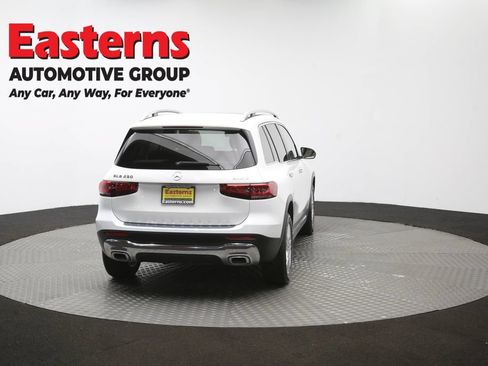 Used 2021 Mercedes-Benz GLB 250 4MATIC w/ Premium Package image 41
