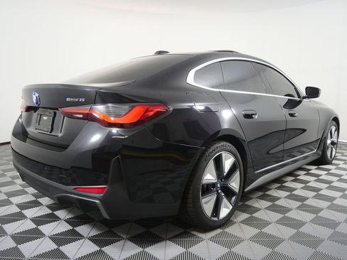 Used 2023 BMW i4 eDrive35 RWD image 3