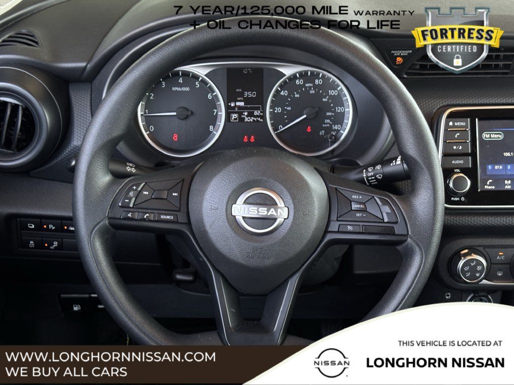 Used 2023 Nissan Kicks S FWD image 11