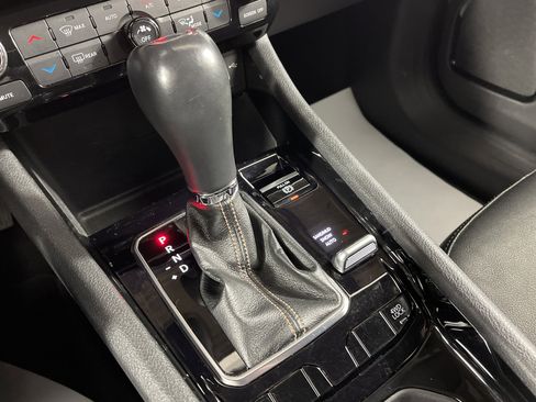 Used 2022 Jeep Compass Limited image 25