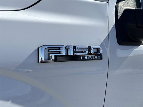 Used 2016 Ford F150 Lariat w/ Equipment Group 501A Mid image 9