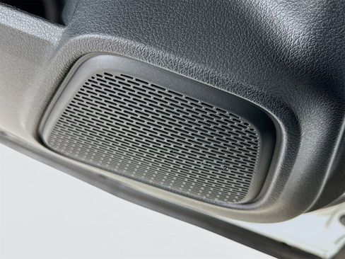 Certified 2025 Mercedes-Benz GLA 250 image 25