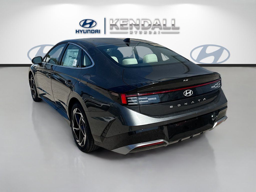 Used 2026 Hyundai Sonata SEL FWD image 4