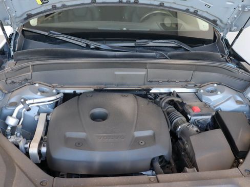 Used 2022 Volvo XC90 T6 Momentum w/ Advanced Package AWD/4WD image 8