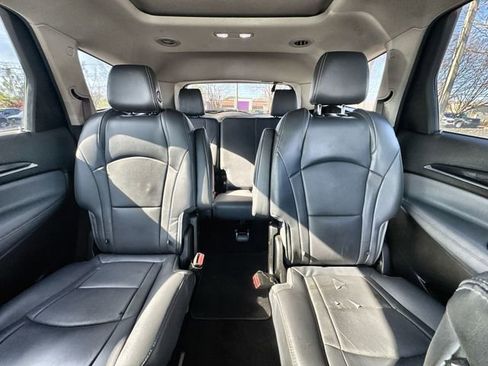 Used 2018 Buick Enclave Essence image 30