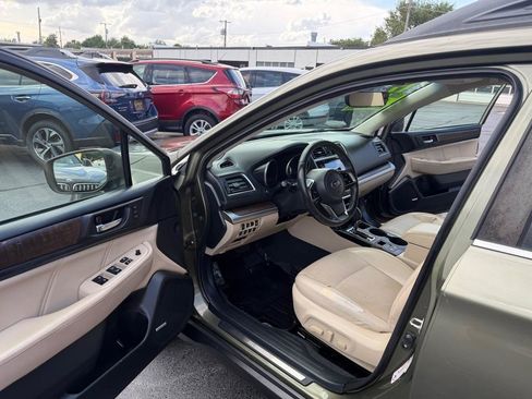 Used 2019 Subaru Outback 2.5i Limited AWD/4WD image 11