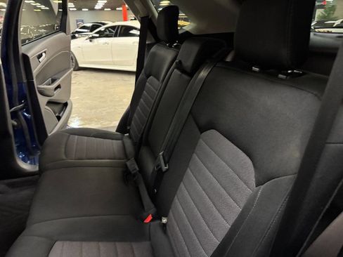 Used 2021 Ford Edge SE image 44