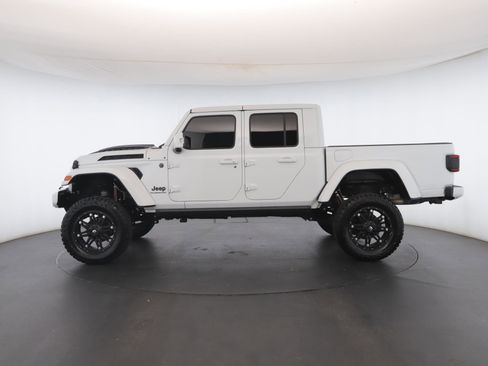 Used 2022 Jeep Gladiator Overland image 22