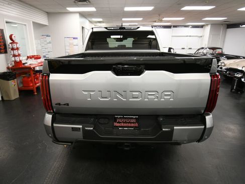 Used 2024 Toyota Tundra Platinum image 6