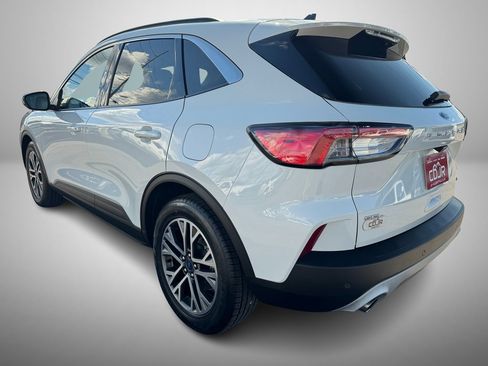 Used 2020 Ford Escape SEL image 4