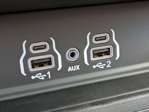 New 2026 RAM 1500 Express AWD/4WD image 21