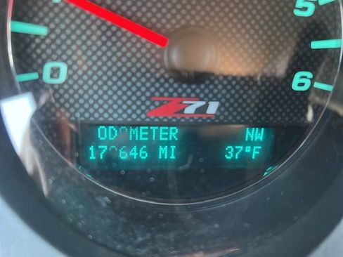 Used 2010 Chevrolet Silverado 1500 LTZ w/ Z71 Appearance Package image 9