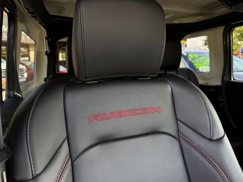 Used 2021 Jeep Wrangler Unlimited Rubicon w/ Uconnect 4C Nav & Sound Group image 17