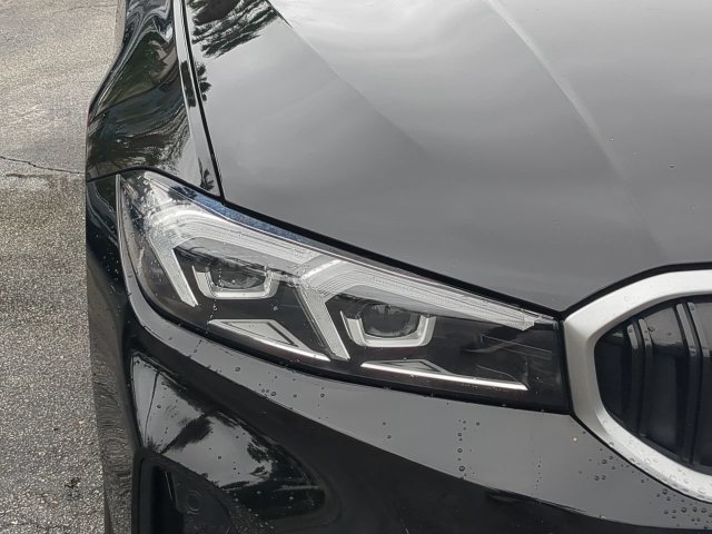 Used 2025 BMW 330i xDrive Sedan AWD/4WD image 10