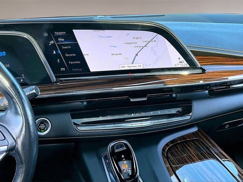 Used 2021 Cadillac Escalade Premium Luxury image 6