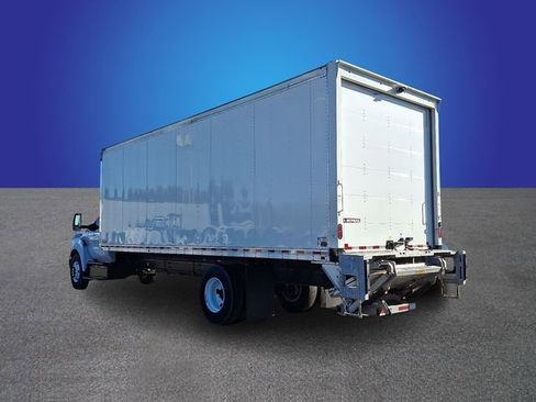 Used 2023 Ford F650 2WD Regular Cab Super Duty image 6