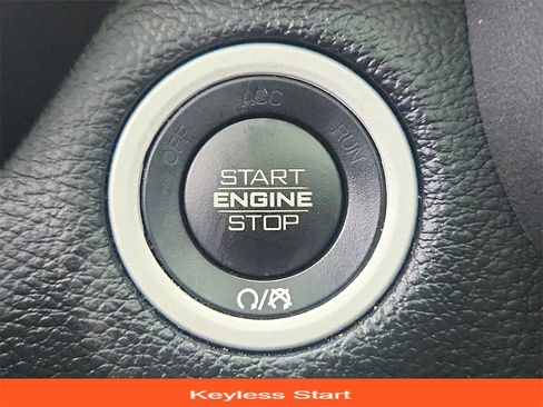 Used 2020 RAM 1500 Laramie w/ Night Edition image 40