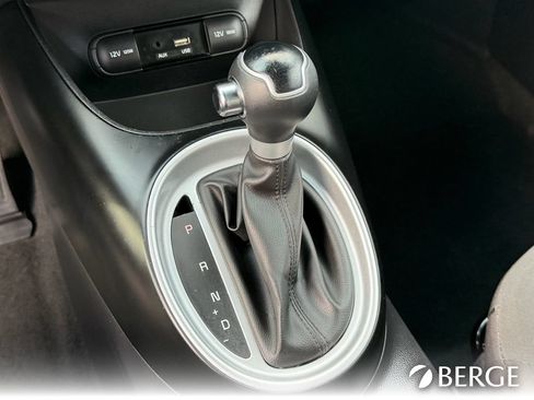 Used 2019 Kia Soul FWD image 31