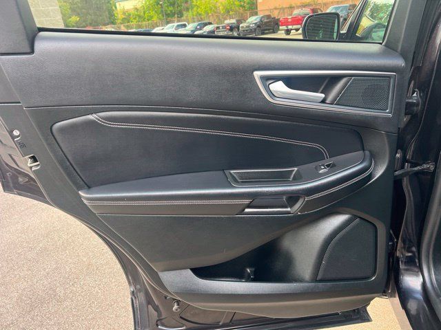 Used 2024 Ford Edge Titanium w/ Equipment Group 301A AWD/4WD image 18